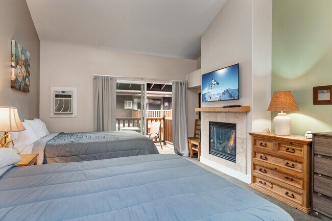 Building Photo - 2235 Sidewinder Dr