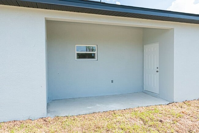 Building Photo - 3BR/2BA Home with 1-Car Garage in Prime SW Lehigh Acres – Brand New Construction