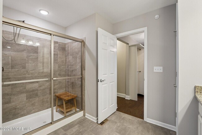 Building Photo - 13 Halfmoon Ct