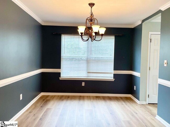 Building Photo - 303 Adirondack Way