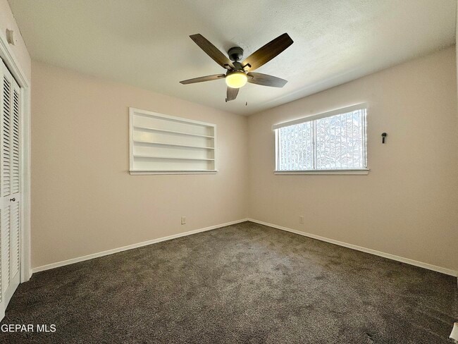 Building Photo - 5801 Beaumont Pl