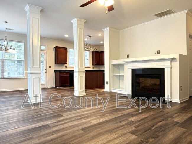 Building Photo - 969 Pierce Ivy Ct NE