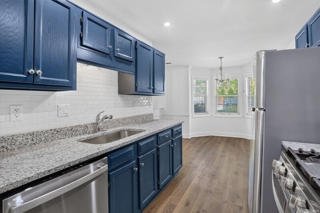 Building Photo - 1055 Westfield Trace