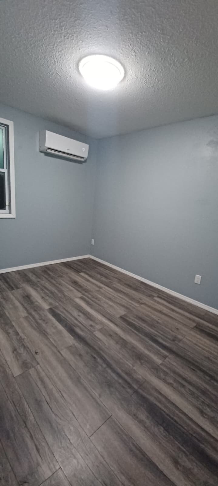 Building Photo - 404 N Ridgewood Ave