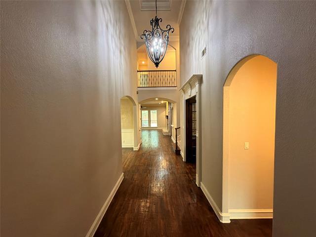 Building Photo - 8116 Canyon Oak Dr