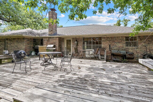 Building Photo - 1406 Angelina Cir