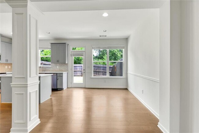 Building Photo - 5312 Brooklands Dr