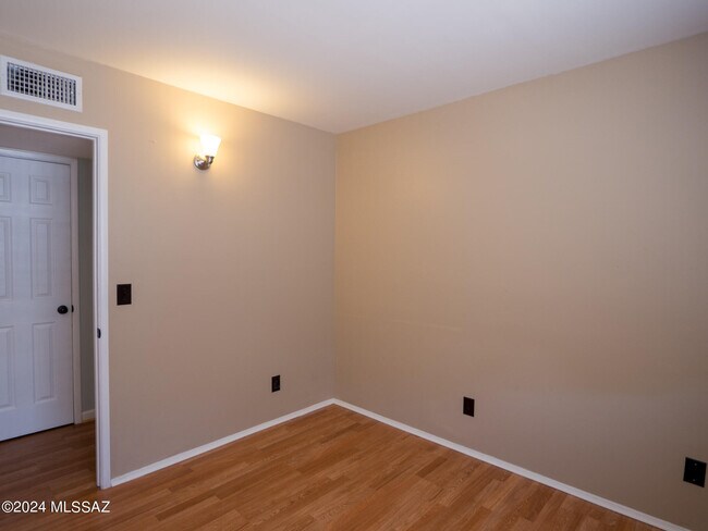 Building Photo - 6570 E Nicaragua Dr