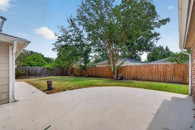 Building Photo - 1503 Shannon Valley Dr