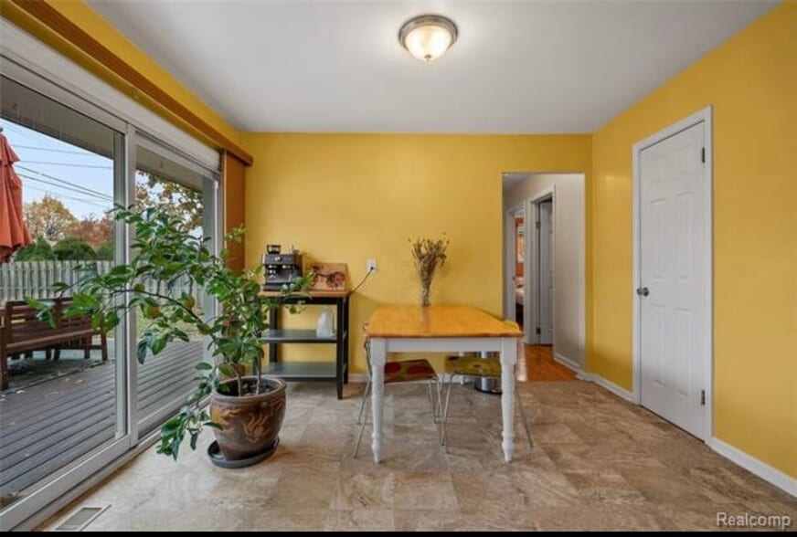 Building Photo - 34423 Tonquish Trail