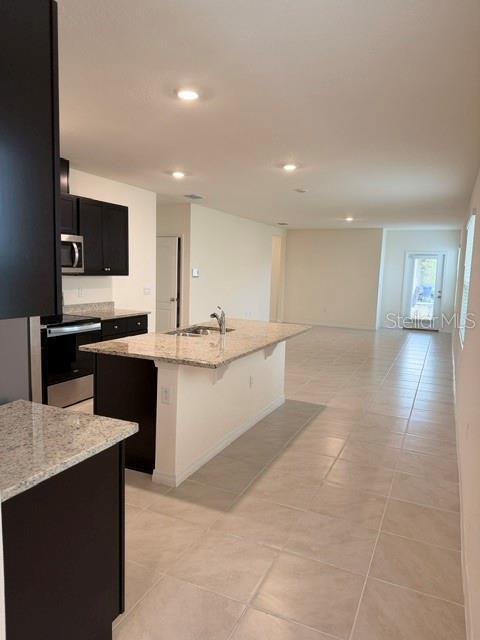 Building Photo - 824 Horsetail Dr