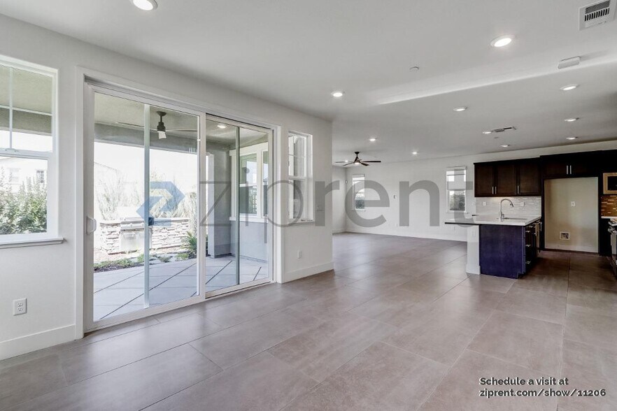 Building Photo - 7150 Kirigin Way