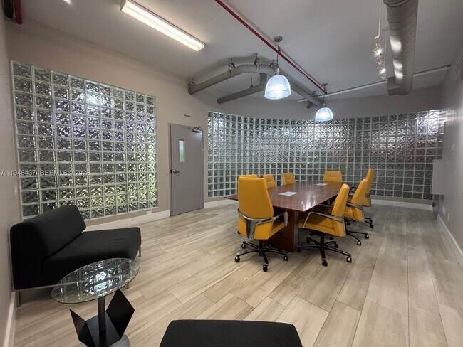 Building Photo - 3029 NE 188th St