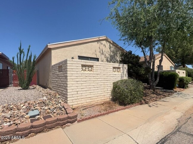 Building Photo - 797 S Sunset Vista Dr