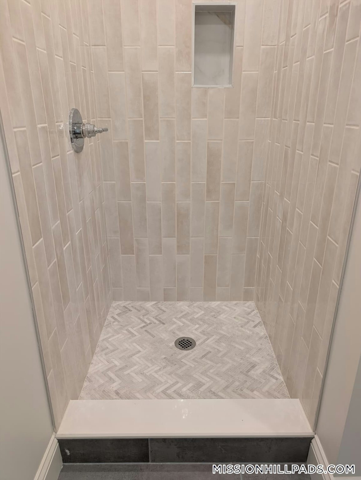 Building Photo - 38 Regent St