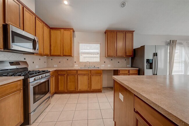 Building Photo - 1807 Hidden Breeze Dr