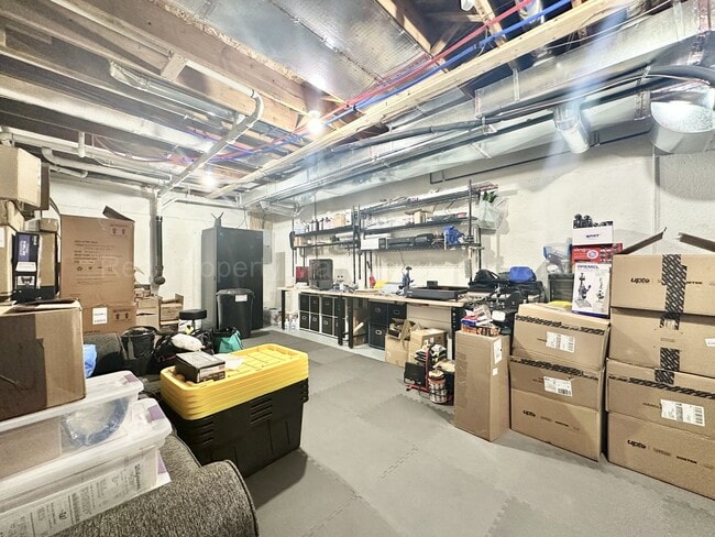 Building Photo - Rare Clawson Ranch – Fully Updated, Open C...