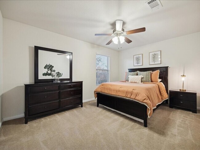 Building Photo - 2546 Bedrock Ln