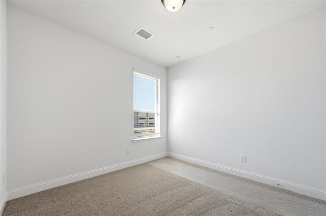 Building Photo - 2533 Brunswick Wy