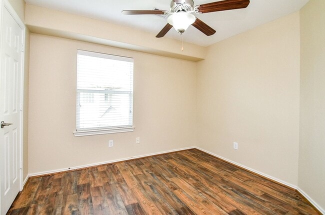 Building Photo - 6431 Densberry Ln