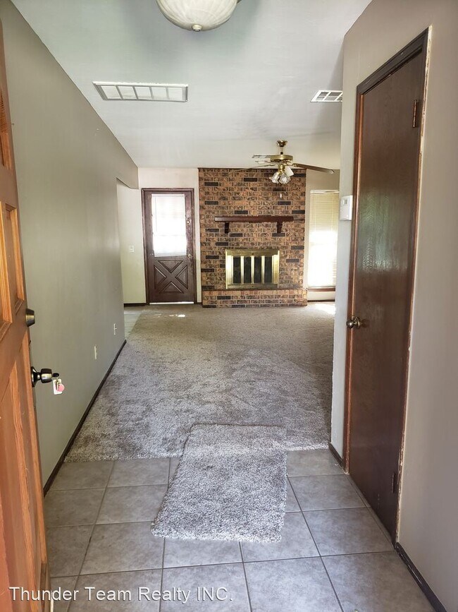 Building Photo - 3 br, 2 bath House - 11524 Bel Air Place