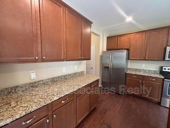 Building Photo - 4 White Spruce Ct