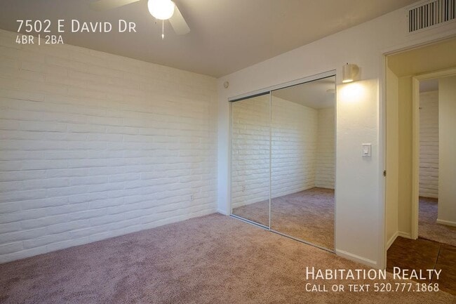 Building Photo - 7502 E David Dr