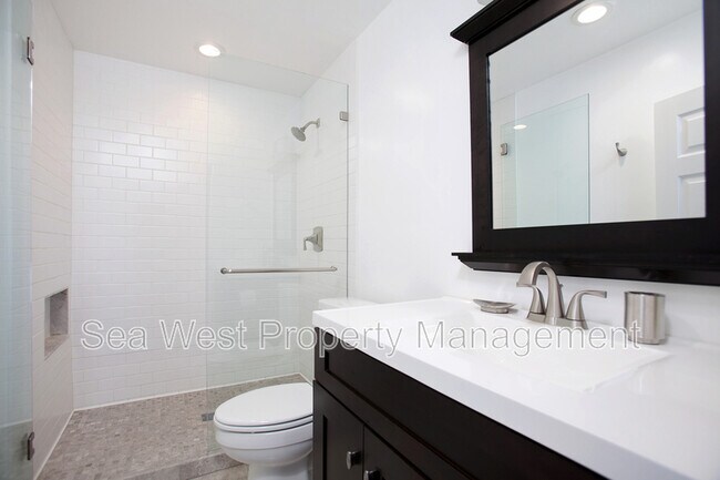 Building Photo - 7128 Almaden Ln