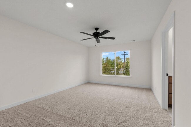 Building Photo - 5663 Ralph Dobbs Way