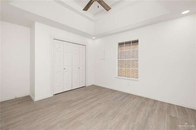 Building Photo - 309 N 36th Ln