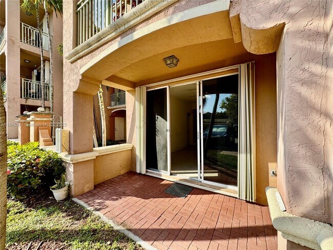 Building Photo - 6540 NW 114th Ave