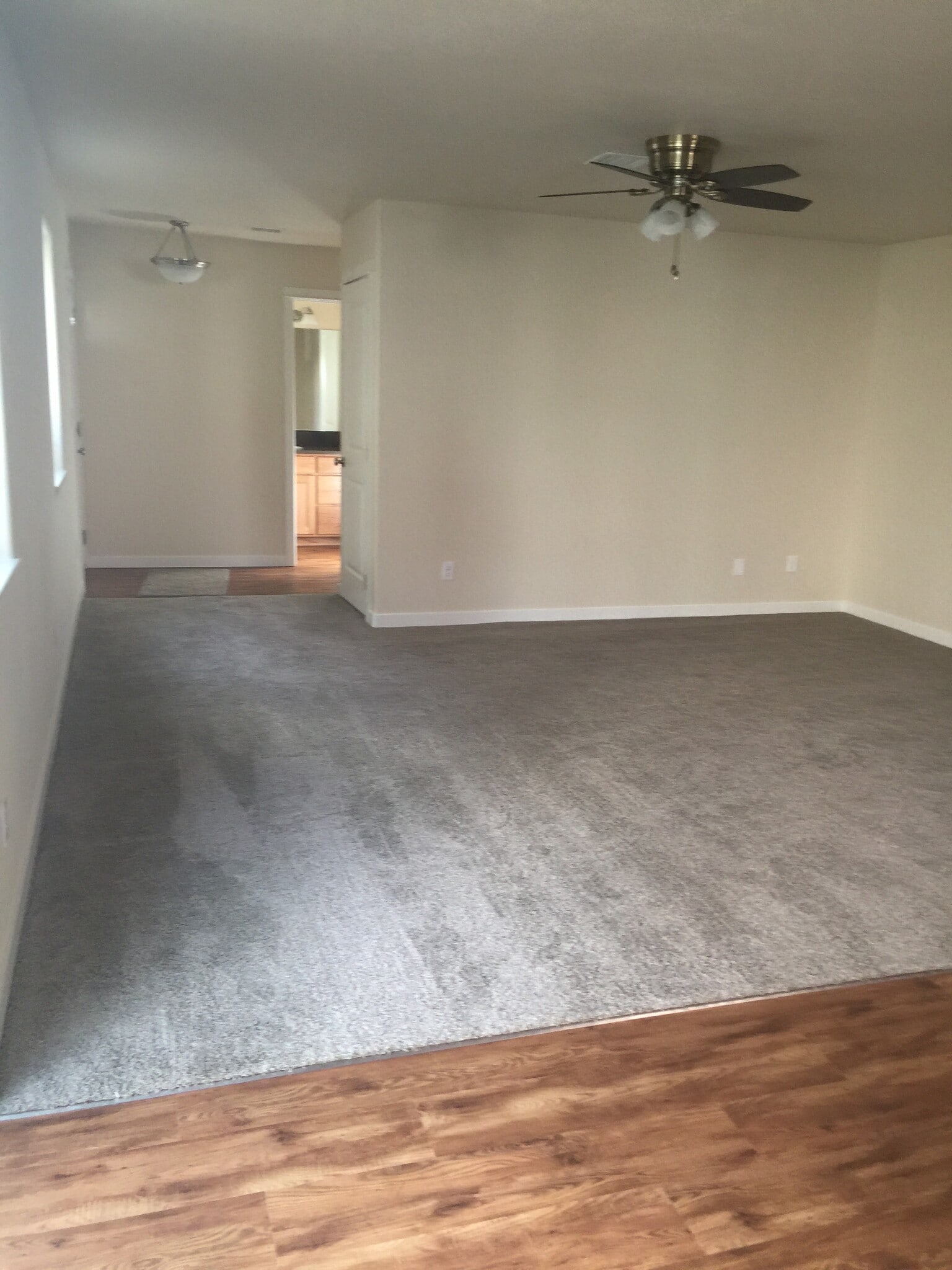 Building Photo - 1107 Hourglass Ln