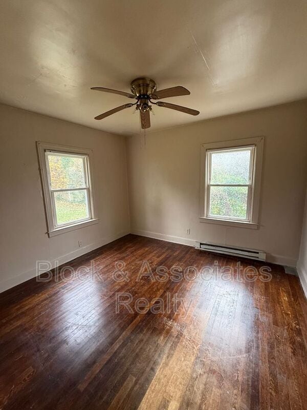 Building Photo - 1009 Albert Ave