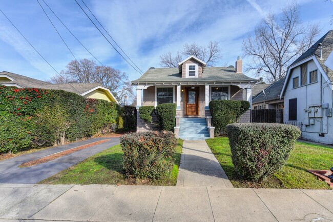 Building Photo - 3837 Y St