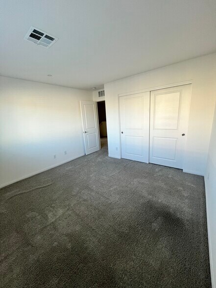 Building Photo - 12185 Scarlet Ember Rd