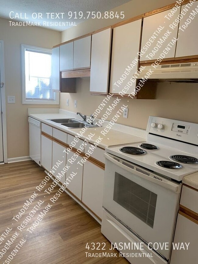 Building Photo - 4322 Jasmine Cove Way