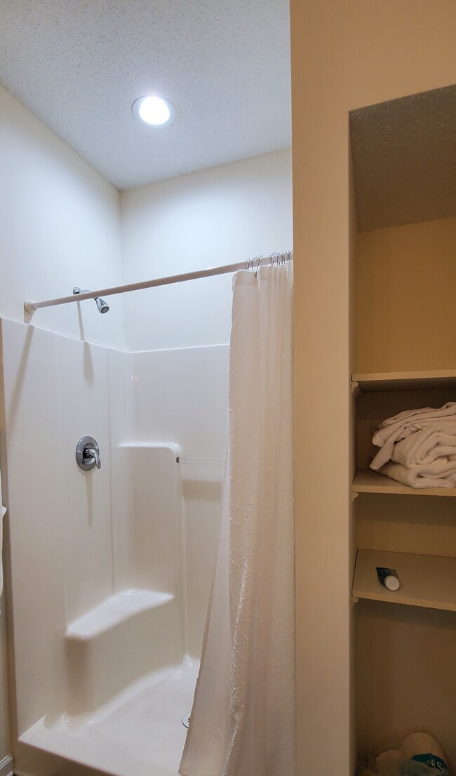 Second Bathroom Shower and Storage - 2090 Cross Gate Blvd