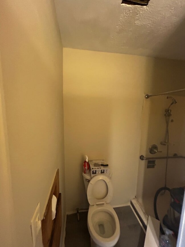 Building Photo - Cozy 2 Bed 1 Bath home