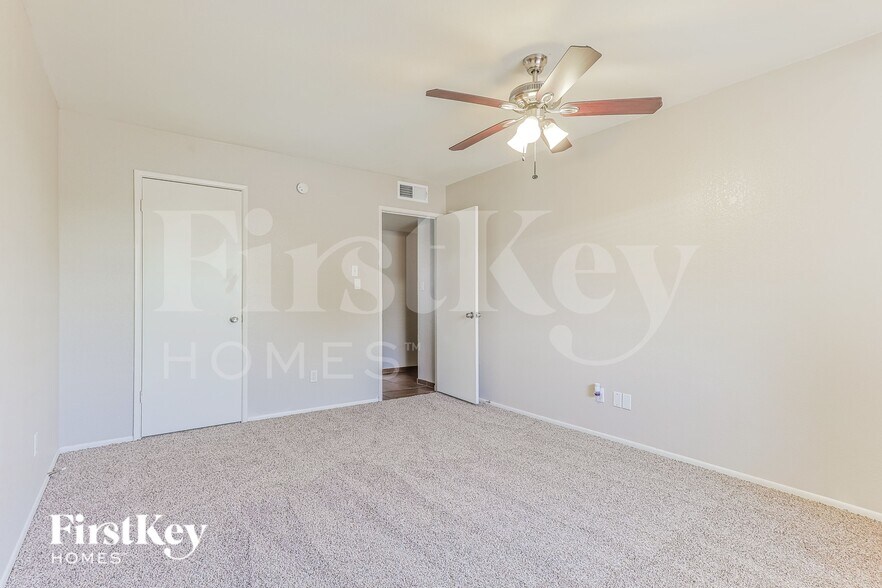 Building Photo - 2670 W McNair St