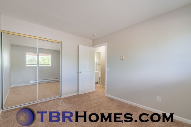 Building Photo - 7855 Barbara Ann Dr