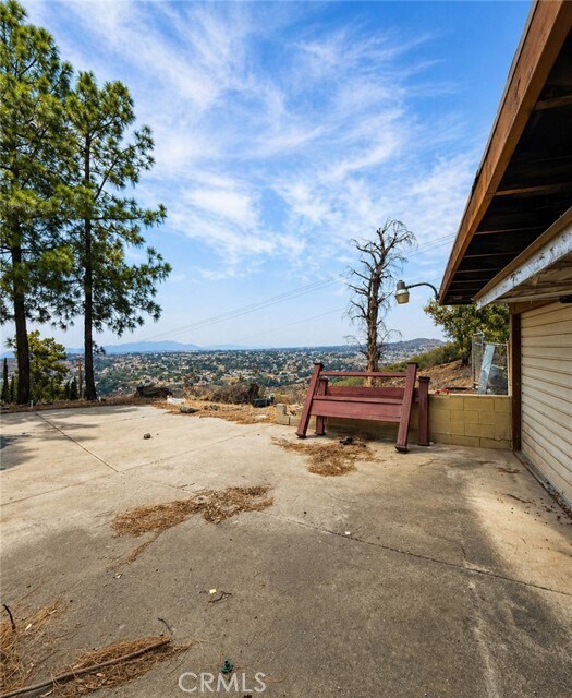 Building Photo - 17301 Palm Rd