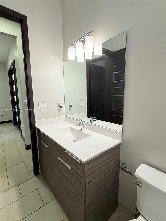 Building Photo - 13651 SW 158th Pl