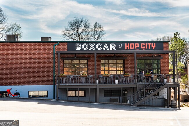 Building Photo - 907 White St SW