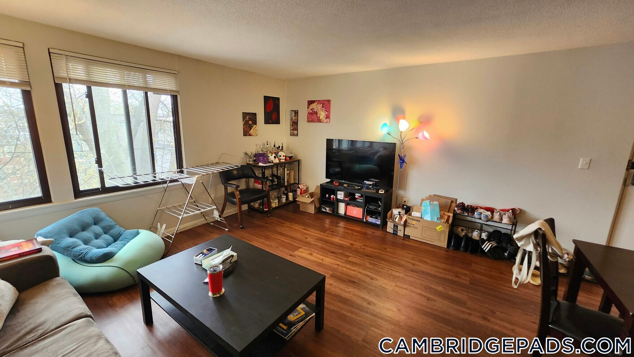 Building Photo - 20 Hubbard Park Rd