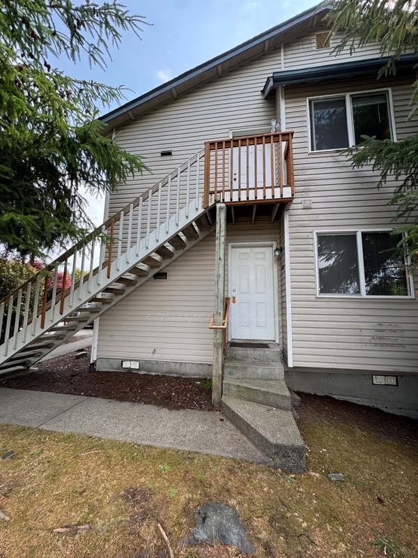 Primary Photo - 1343 Pacific St
