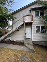 Building Photo - 1343 Pacific St
