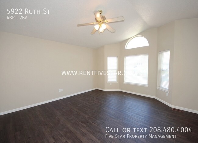 Building Photo - Beautifully Updated Pet Negotiable 4 Bedro...