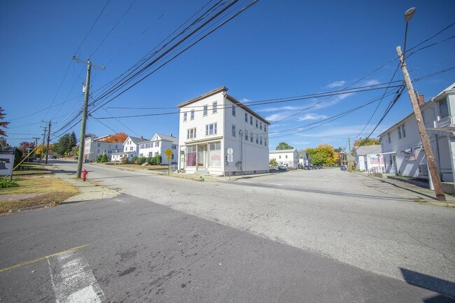 Building Photo - 72-76-76 Prospect St