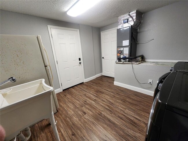 Building Photo - 6236 93rd Terrace N