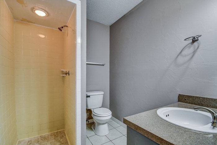 Building Photo - 375 Ridgewood Dr